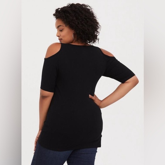 Torrid Foxy V-Neck Zip-Front Cold Shoulder Top Black Women Size 4X - Picture 2 of 9